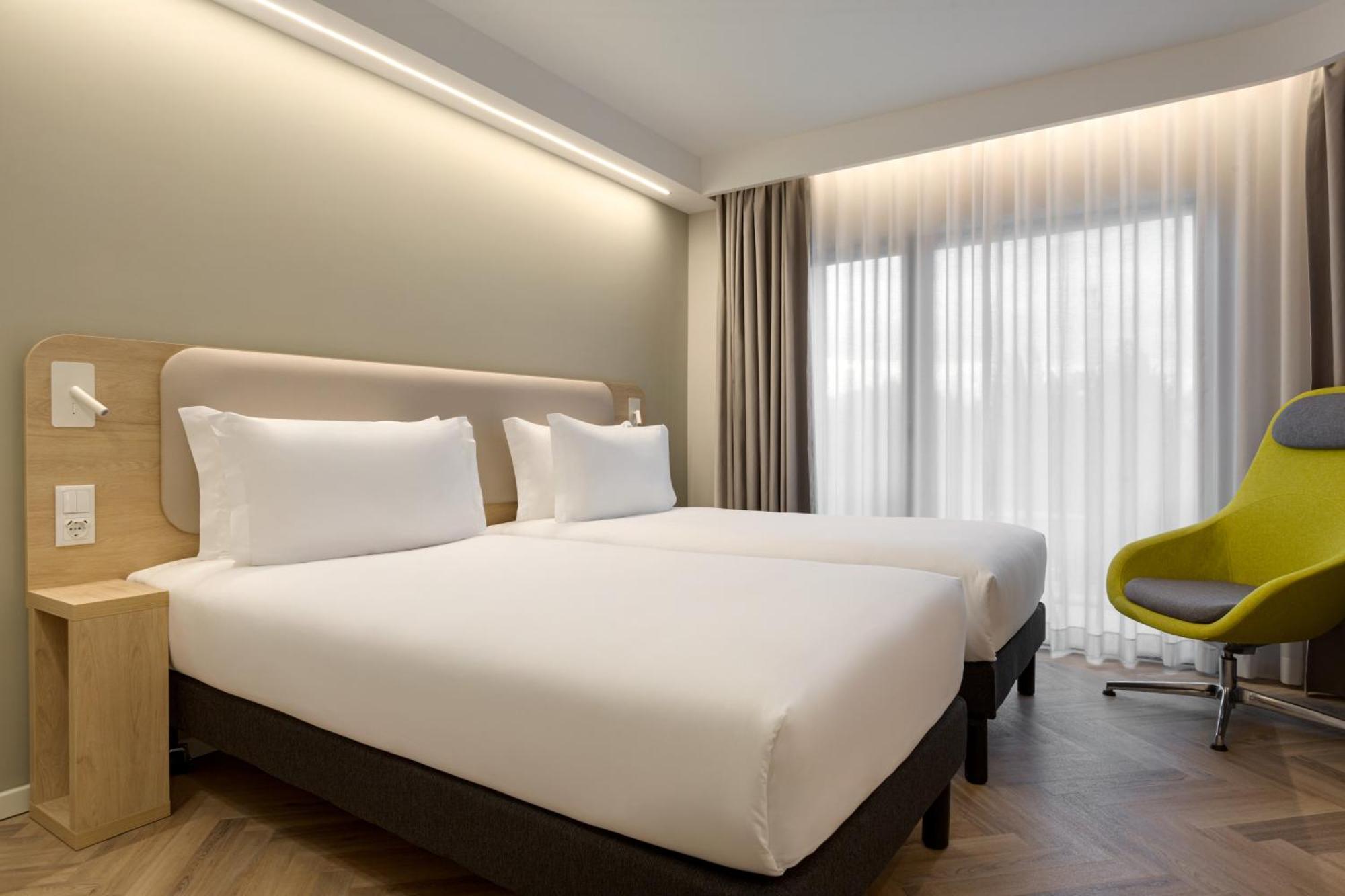 Holiday Inn Express Evora By Ihg Exterior photo